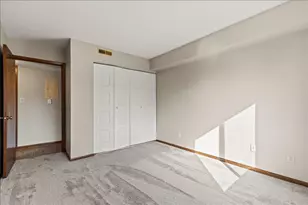 n84w15979 Menomonee Ave, Menomonee Falls, WI 53051 - Photo 17