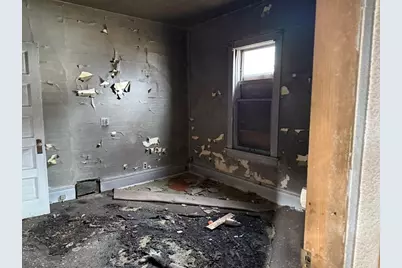 2514 N 36th St, Milwaukee, WI 53210 - Photo 9