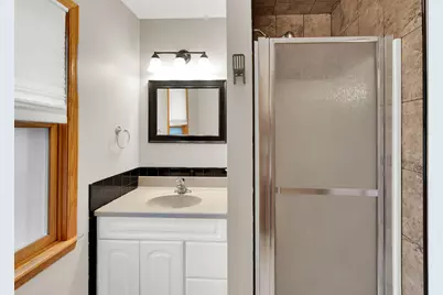 1712 E Saveland Ave, Milwaukee, WI 53207 - Photo 17