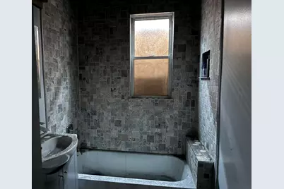 2922 N 17th St, Milwaukee, WI 53206 - Photo 7