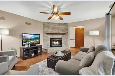 6215 W Leroy Ave, Greenfield, WI 53220 - Photo 3