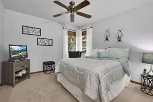 6215 W Leroy Ave, Greenfield, WI 53220 - Photo 9