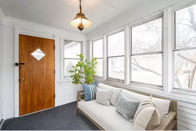 507 S Oak Park Ct, Milwaukee, WI 53214 - Photo 3