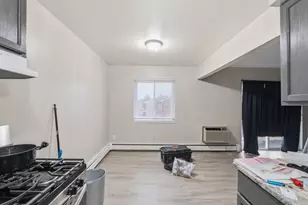 7871 N 60th St, Milwaukee, WI 53223 - Photo 15