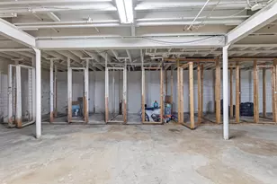 7871 N 60th St, Milwaukee, WI 53223 - Photo 25