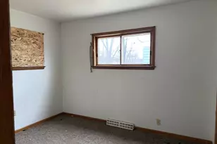 5952 N 61st St, Milwaukee, WI 53218 - Photo 11