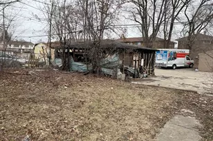 5952 N 61st St, Milwaukee, WI 53218 - Photo 25