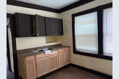 1444 N 35th St, Milwaukee, WI 53208 - Photo 11