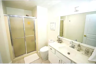 183  Minz Park Cir, West Bend, WI 53095 - Photo 13