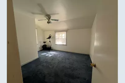 6402 W Girard Ave, Milwaukee, WI 53210 - Photo 15