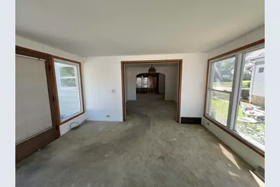 6402 W Girard Ave, Milwaukee, WI 53210 - Photo 5