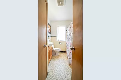 3832 N 53rd St #3834, Milwaukee, WI 53216 - Photo 11