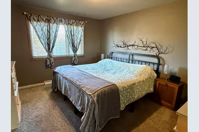 2834  43rd St, Two Rivers, WI 54241 - Photo 3