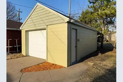 1230  Losey Blvd, La Crosse, WI 54601 - Photo 11