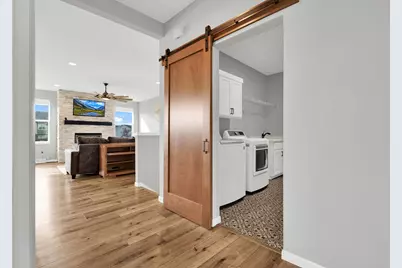 N62W21743  Augusta Pkwy, Menomonee Falls, WI 53051 - Photo 13