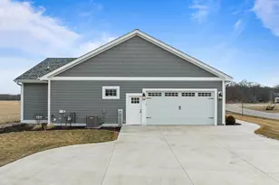 1703 Links Rd, Geneva, WI 53147 - Photo 25