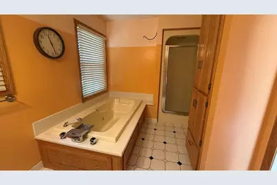 3200 N Main St, Racine, WI 53402 - Photo 15