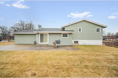 9622 W Tupelo Ct, Milwaukee, WI 53224 - Photo 21