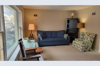 11605 W Mount Vernon Ave, Wauwatosa, WI 53226 - Photo 13