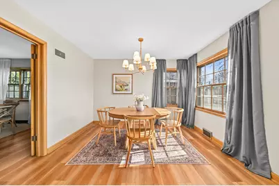 8766  Parkview Ct, Wauwatosa, WI 53226 - Photo 9