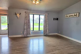 1327 Montclair Pl, Fort Atkinson, WI 53538 - Photo 5