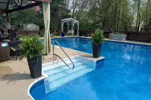 1327 Montclair Pl, Fort Atkinson, WI 53538 - Photo 3