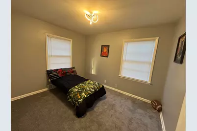 2336 W Lawn Ave, Milwaukee, WI 53209 - Photo 7