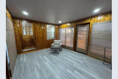 2336 W Lawn Ave, Milwaukee, WI 53209 - Photo 11