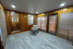 2336 W Lawn Ave, Milwaukee, WI 53209 - Photo 11