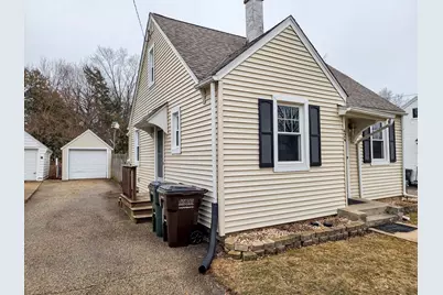 424  Robert St, Fort Atkinson, WI 53538 - Photo 37