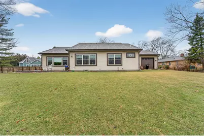 4812 S 39th St, Greenfield, WI 53221 - Photo 23