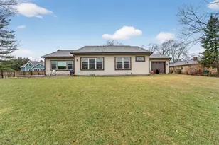 4812 S 39th St, Greenfield, WI 53221 - Photo 23