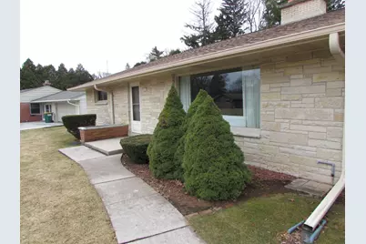 203  Grand Ave, Thiensville, WI 53092 - Photo 17