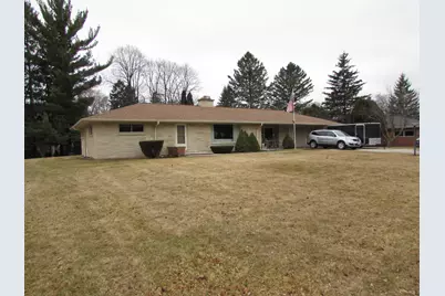 203  Grand Ave, Thiensville, WI 53092 - Photo 15