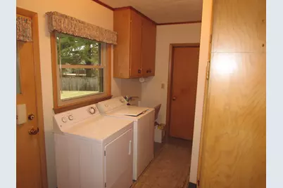 203  Grand Ave, Thiensville, WI 53092 - Photo 13