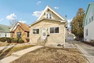 1634 S 80th St, West Allis, WI 53214 - Photo 1