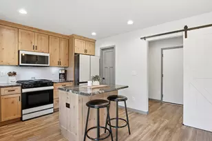 W5591 Briarwood Rd, Sugar Creek, WI 53121 - Photo 7