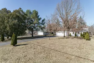 11458 W Church St, Franklin, WI 53132 - Photo 23