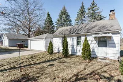 11458 W Church St, Franklin, WI 53132 - Photo 3