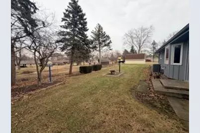 5240  Linden Cir, Racine, WI 53406 - Photo 15