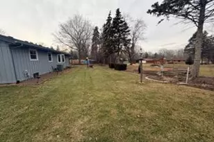 5240 Linden Cir, Racine, WI 53406 - Photo 11