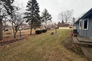 5240 Linden Cir, Racine, WI 53406 - Photo 13