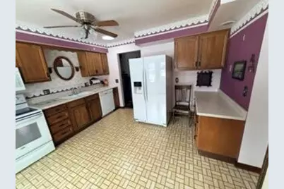 5240  Linden Cir, Racine, WI 53406 - Photo 37