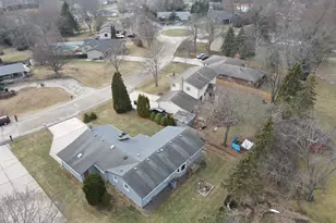 5240 Linden Cir, Racine, WI 53406 - Photo 5