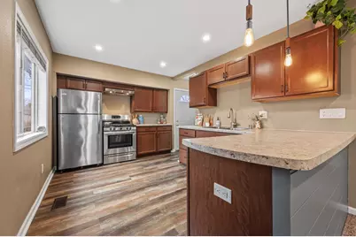 203 N 66th St, Milwaukee, WI 53213 - Photo 7