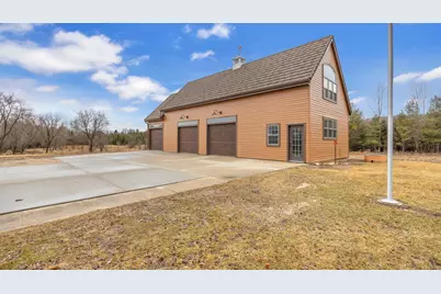 8210  Kettle View Dr, Kewaskum, WI 53040 - Photo 33