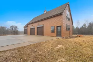 8210 Kettle View Dr, Kewaskum, WI 53040 - Photo 35