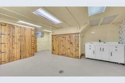 8210  Kettle View Dr, Kewaskum, WI 53040 - Photo 29