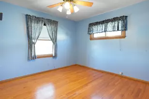 3666 S 25th St, Milwaukee, WI 53221 - Photo 17