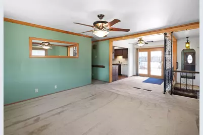 3666 S 25th St, Milwaukee, WI 53221 - Photo 9